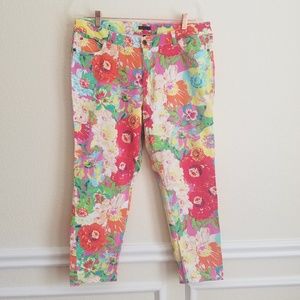 Sophia Vergara floral crop pants
